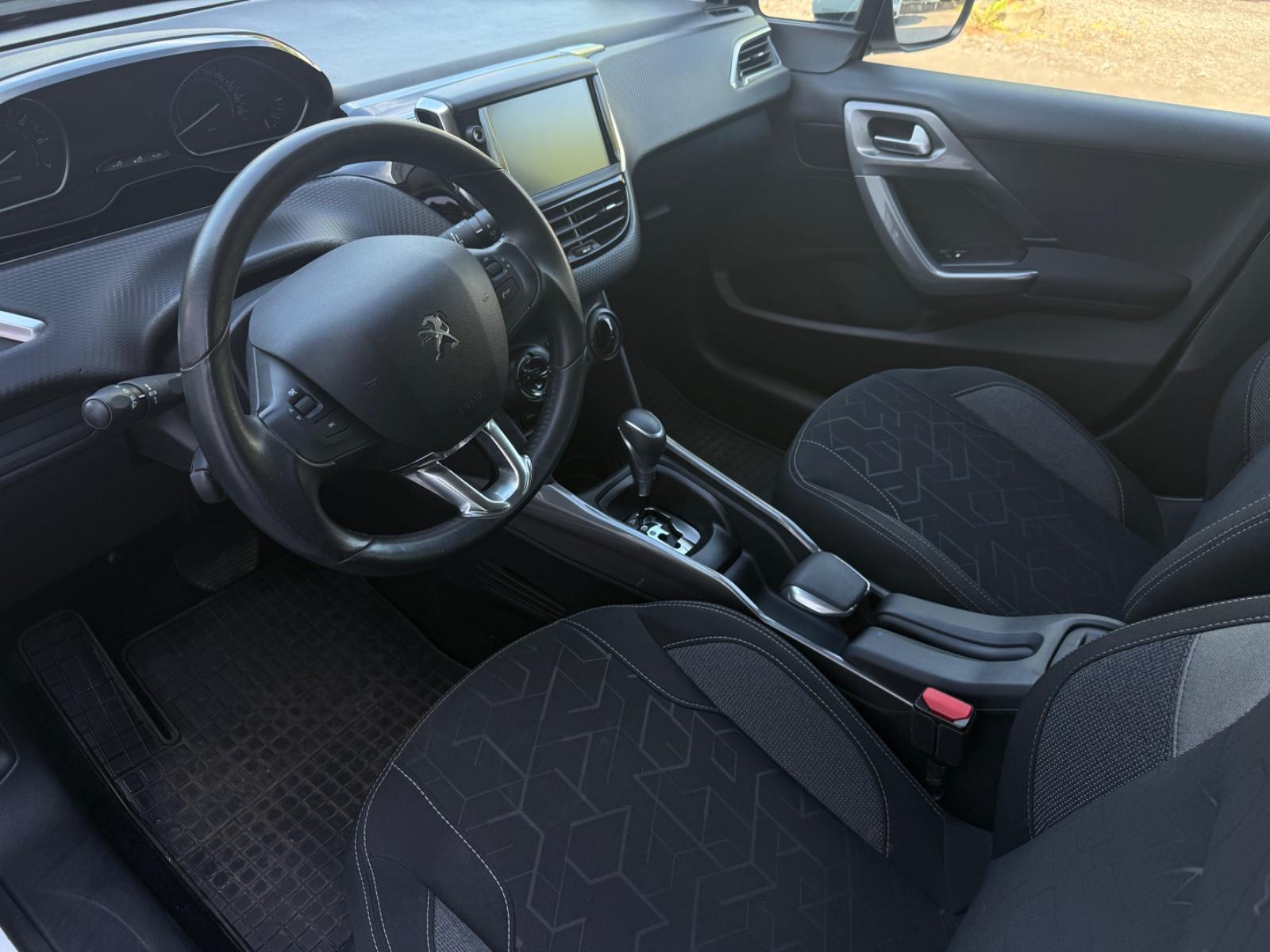 Peugeot 2008 Active SHZ*PDC*KLIMA*AUTOMATIK*