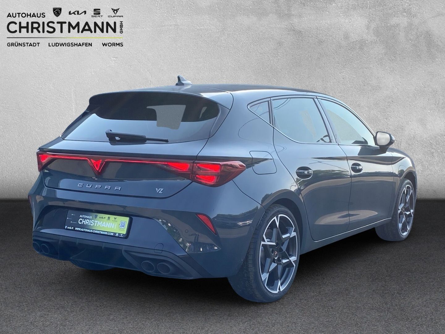 Fahrzeugabbildung CUPRA Leon 2.0 TSI 221 kW VZ*Matrix*NAVI*SHZ*ACC*Full-