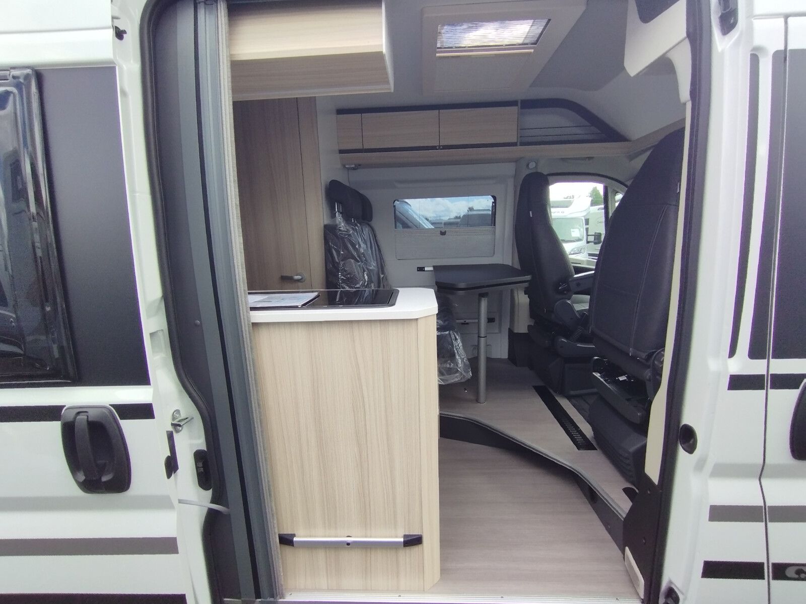 Fahrzeugabbildung Adria Twin Axess 640 SL De Luxe, Alu, Isofix