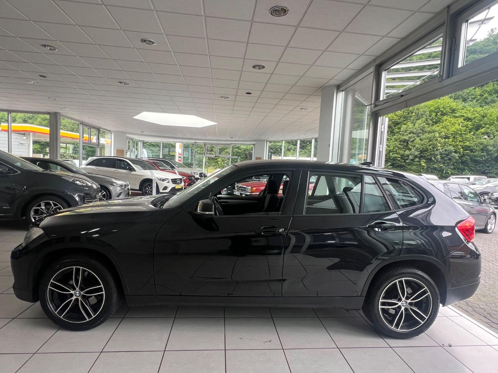 Fahrzeugabbildung BMW X1 18 d xDrive * AUTOMATIK *