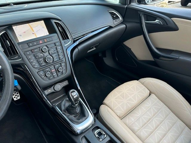 Fahrzeugabbildung Opel Cascada Innovation 1.6l 200PS Navi/PDC!