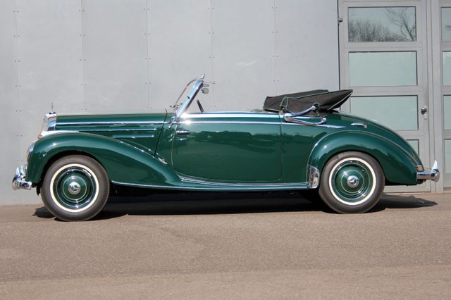 Mercedes-Benz 220 A Cabriolet