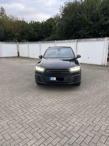 Audi Q7 Sline