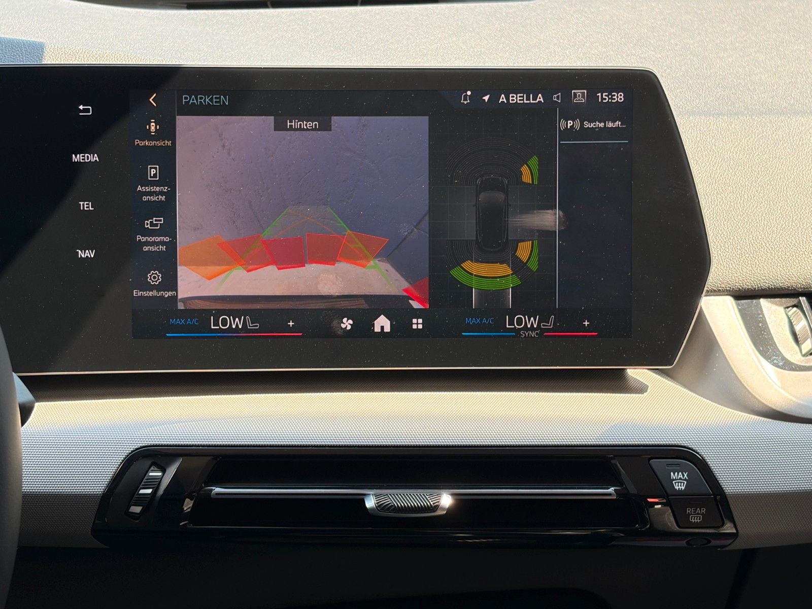 Fahrzeugabbildung BMW 216 Active Tourer Kamera CarPlay TEMP LED SHZ