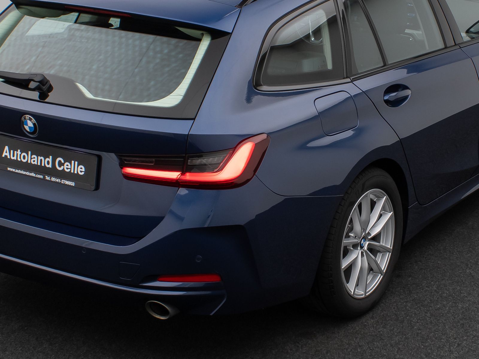 Fahrzeugabbildung BMW 318i DAB CockPit+ Widscreen Geschwindigkeitsreg