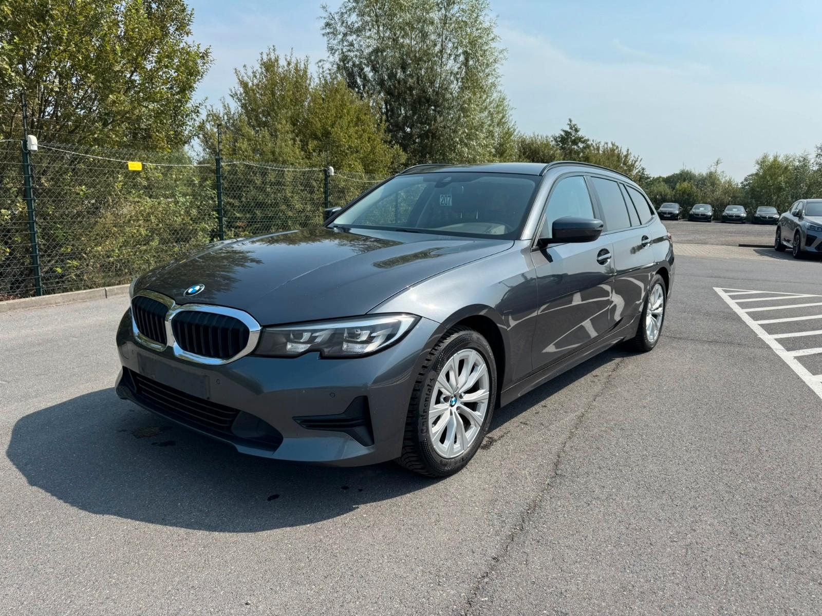 BMW 318dA Touring Euro6d-LED-Leder-DAB-PDC