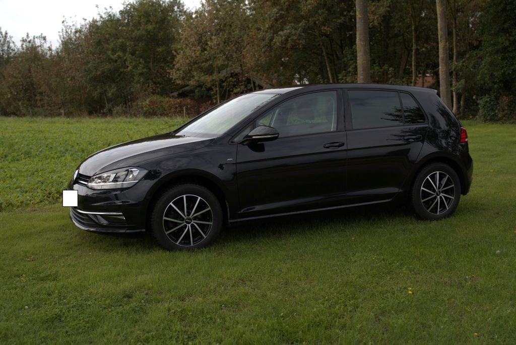 Image of Volkswagen Golf