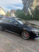 Mercedes-Benz CLA 45 AMG 4MATIC  - Mercedes-Benz CLA 45 AMG aus 2016