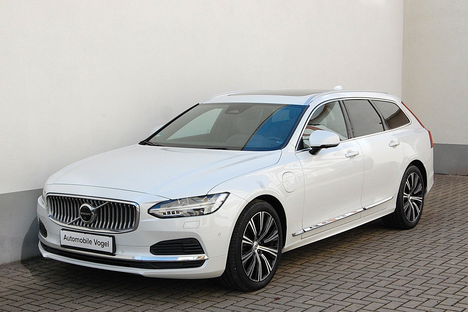 Volvo V90 T8 Ultimate Bright AWD -Tailored Wool Sitze-