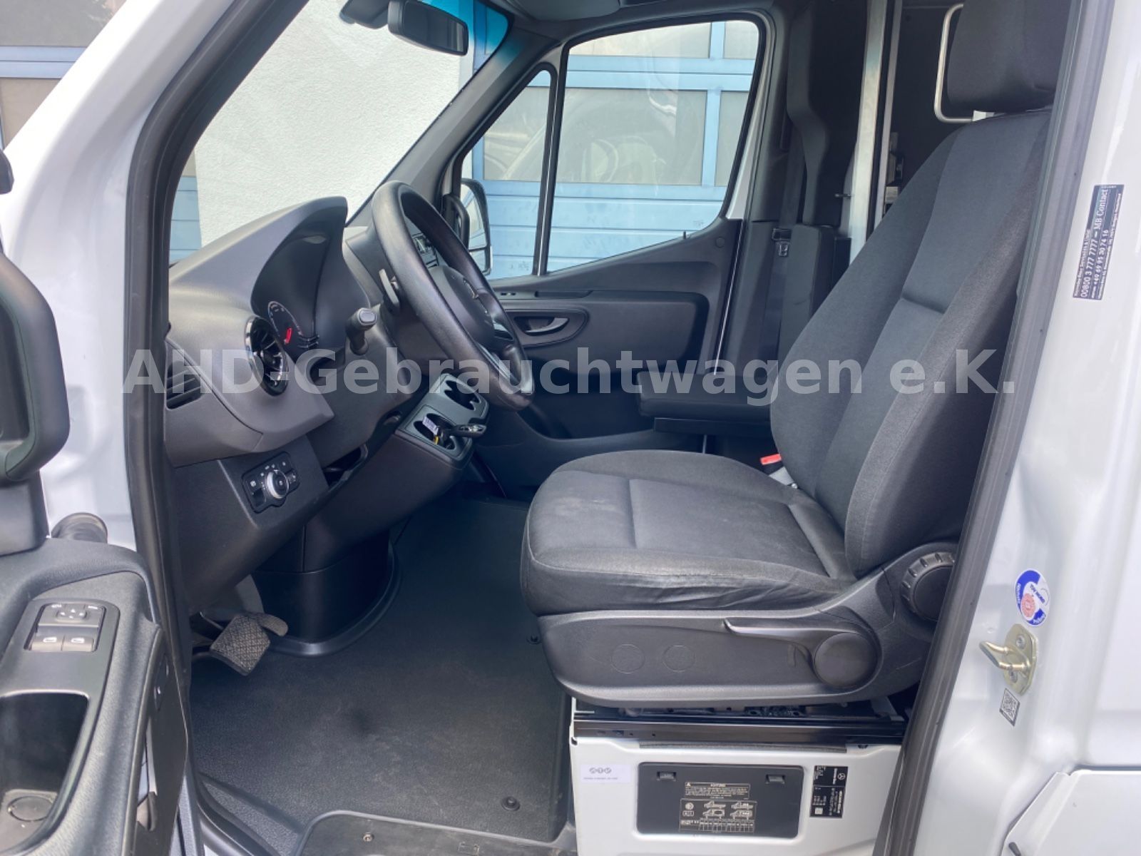 Fahrzeugabbildung Mercedes-Benz eSprinter III Kasten FWD eSprinter