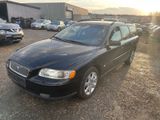 Volvo V70 Kombi 2.4 Kinetic - Volvo V70 aus 2004