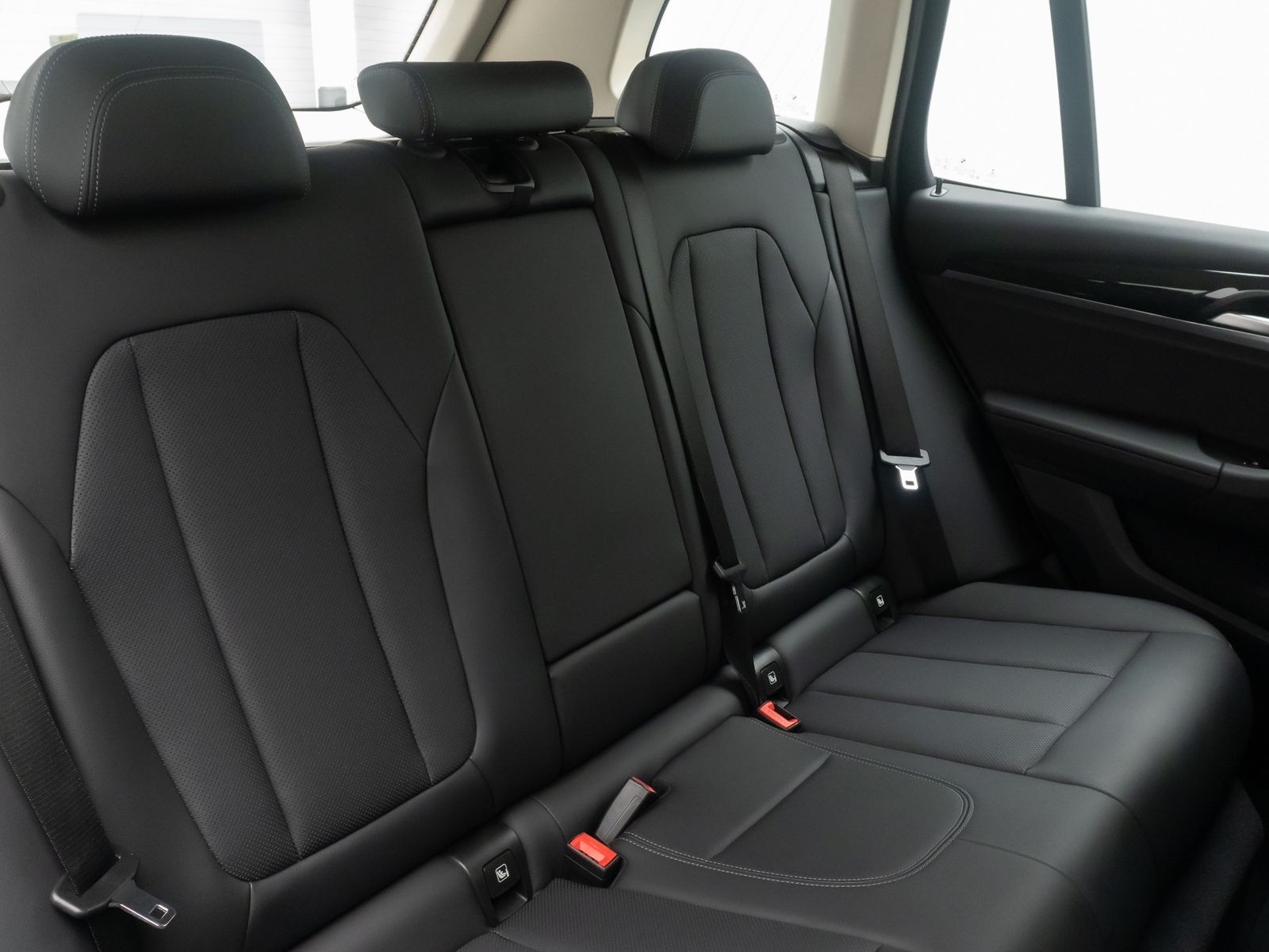 Fahrzeugabbildung BMW X3 xD20d Kamera DAB AHK Leder Sportsitz 19Zoll