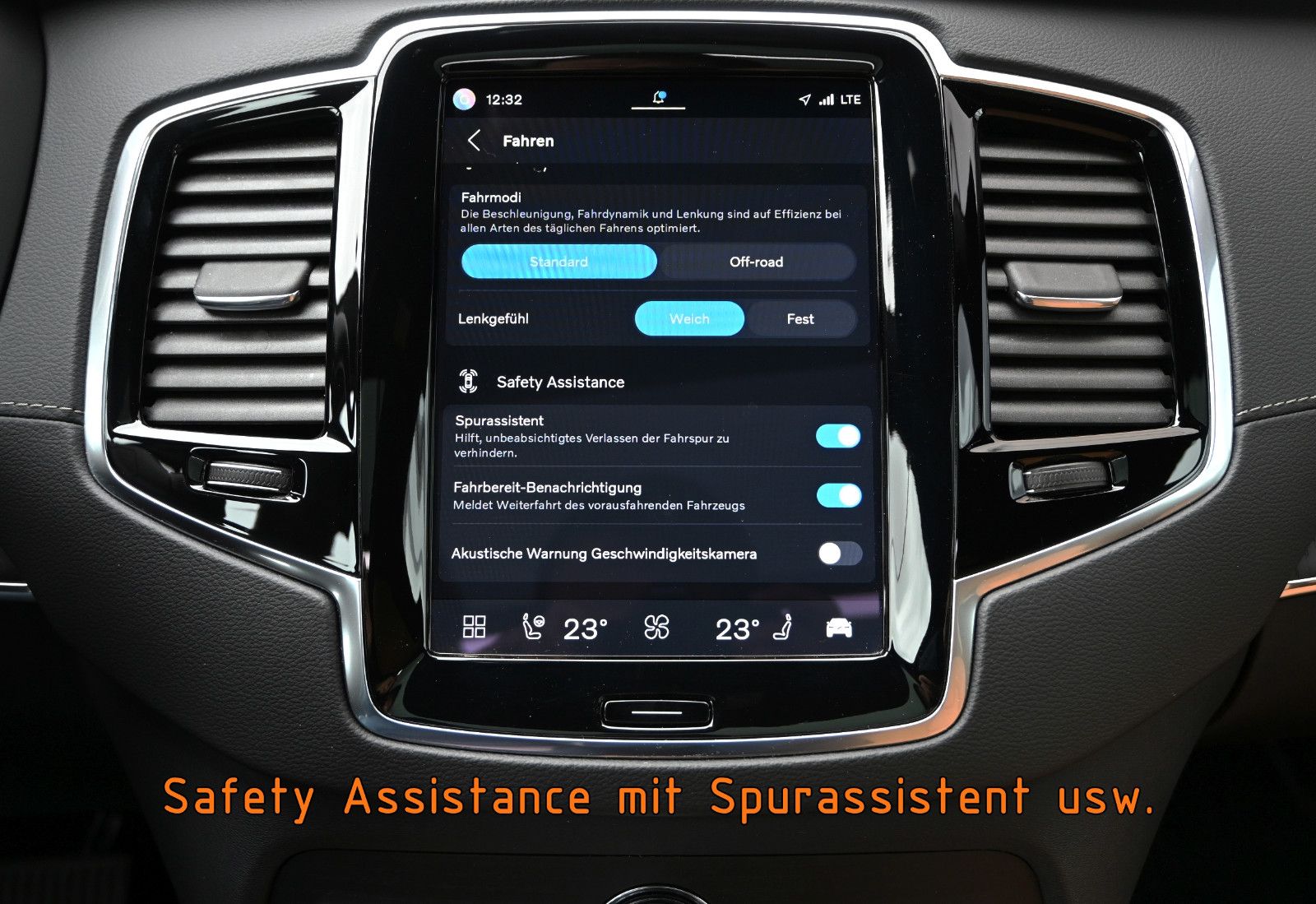 Fahrzeugabbildung Volvo XC90 B5 D AWD Plus Dark °ACC°AHK°PANO°STANDHEIZ°