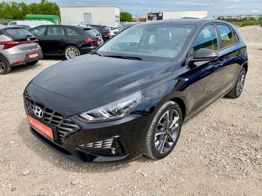 Fahrzeugabbildung Hyundai i30 1.0 AAC SHZ ALLWETTER ALU CARPLAY KAMERA