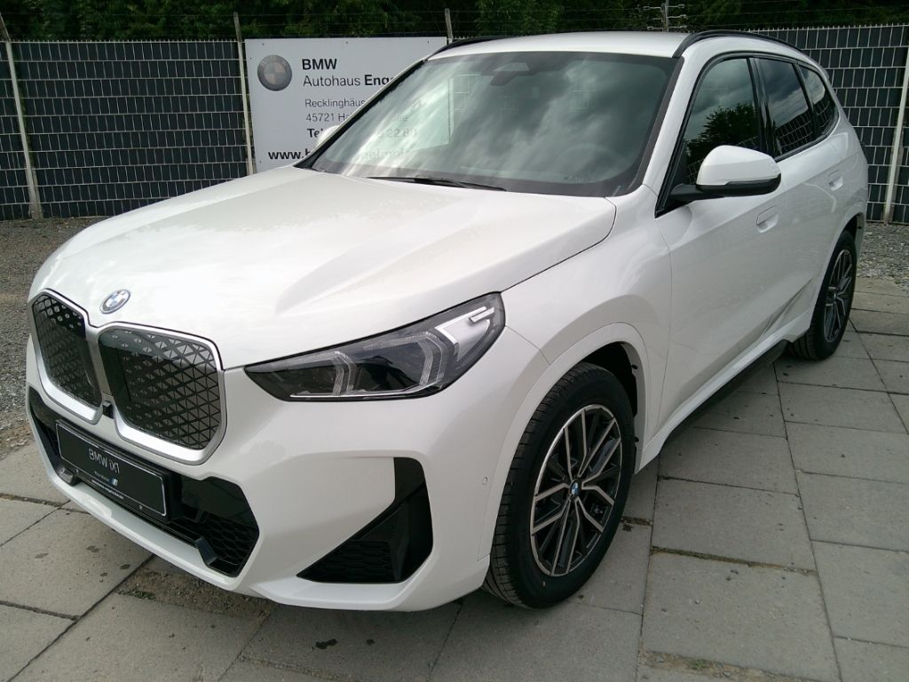 Image of BMW iX1