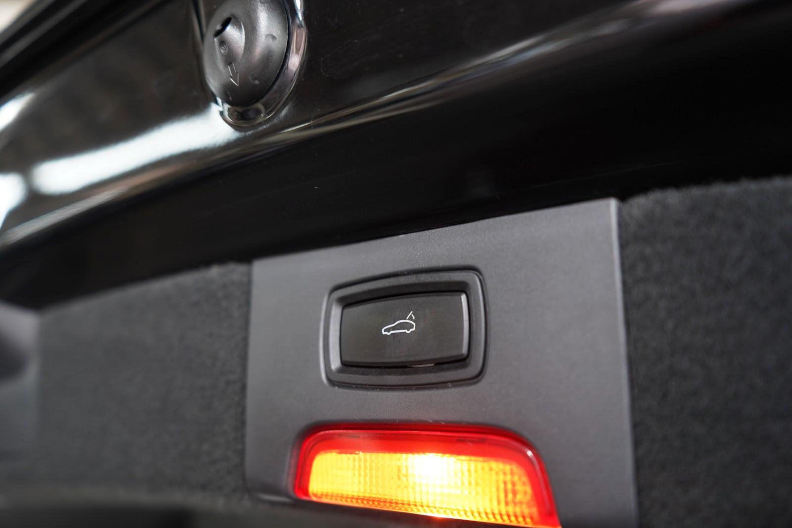 Porsche Cayenne Turbo V8*Navi*Luftfahrwerk*20 Z. Spyder*