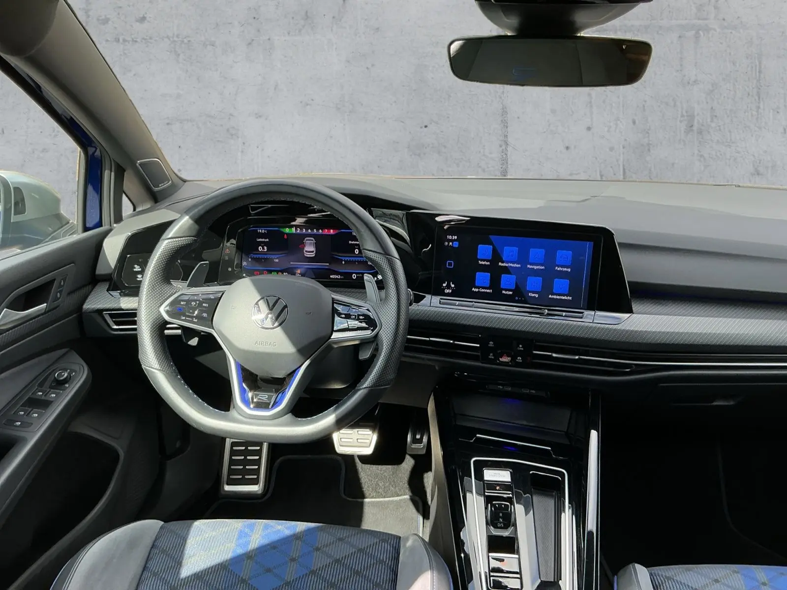 Volkswagen Golf VIII R PERFORMANCE 5JG+MATRIX+NAV+AKRAPOVIC, миниатюра 9
