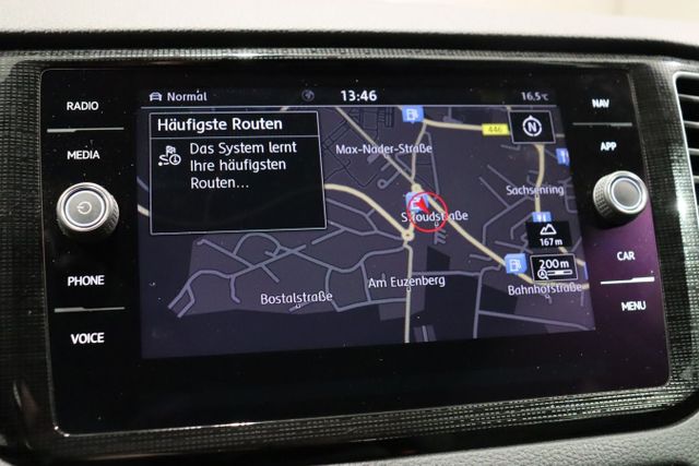 Golf Sportsvan 2.0 TDI DSG ACC NAVI AHK BT KAMER