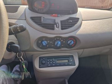 Bild 10 Renault Twingo Expression