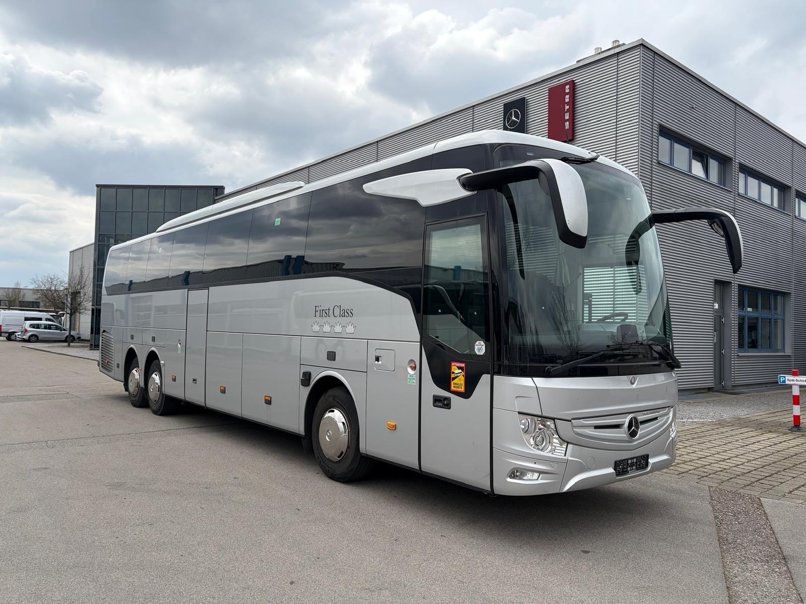 Mercedes-Benz Tourismo 16 RHD