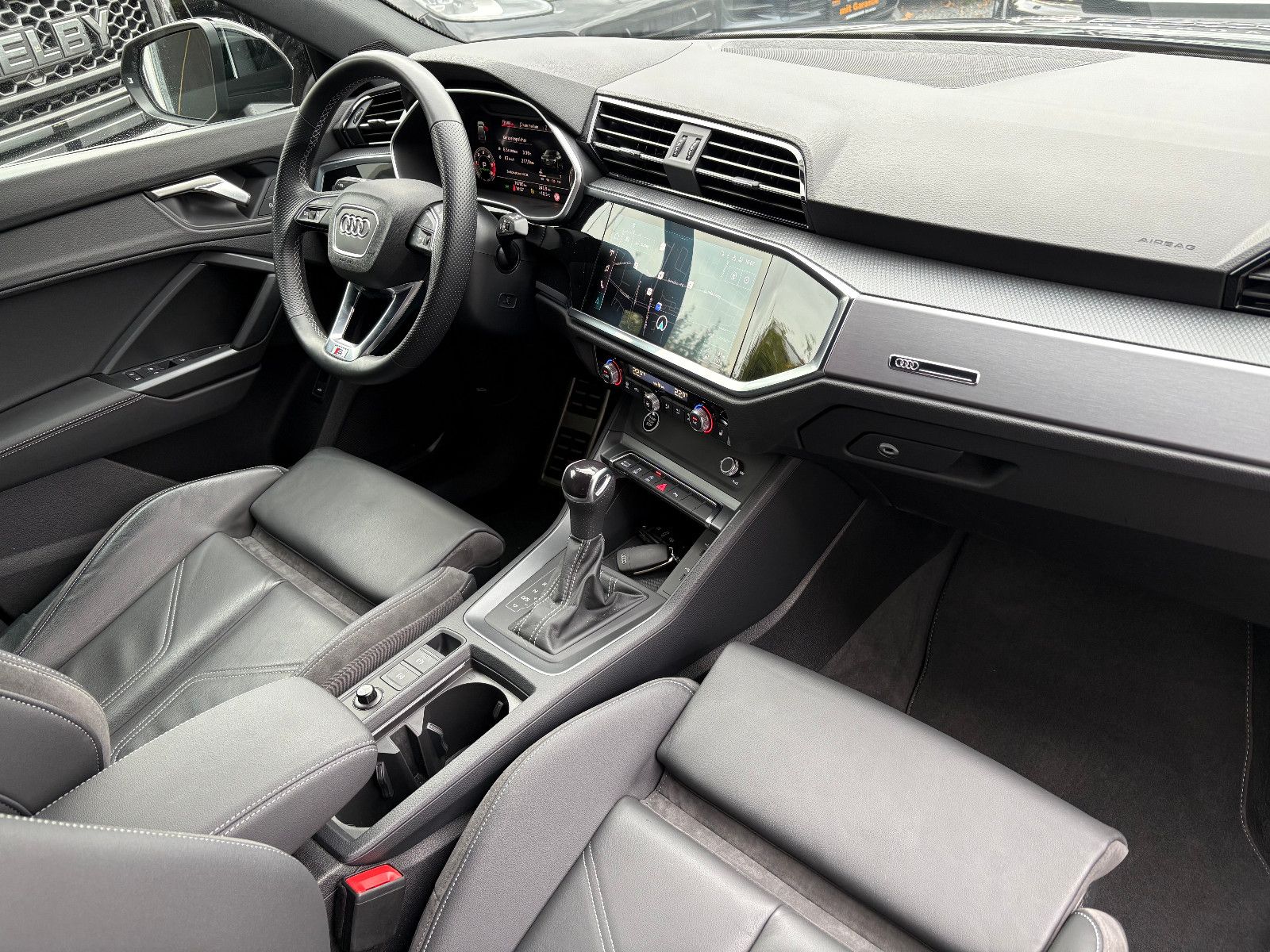 Fahrzeugabbildung Audi Q3 Sportback 35 TDI/S-LINE/BLACK-EDIT/LED/KAMERA
