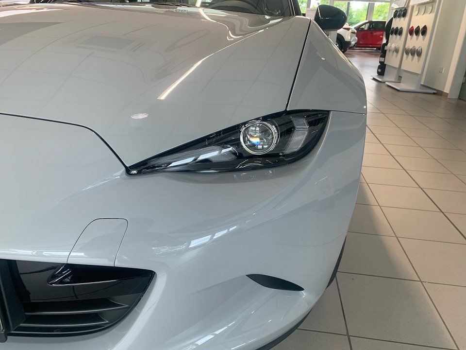 Fahrzeugabbildung Mazda MX-5 1.5i 132PS Homura