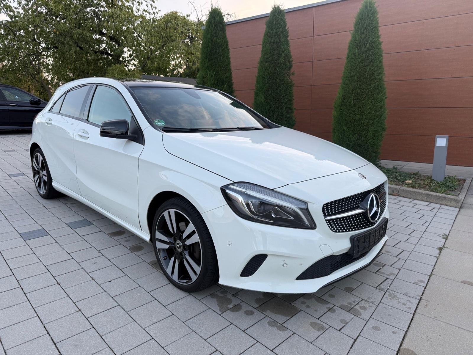 Mercedes-Benz A 220 d 4Matic AHK/PANO/KAMERA/AUTOMATIK/DIAMANT