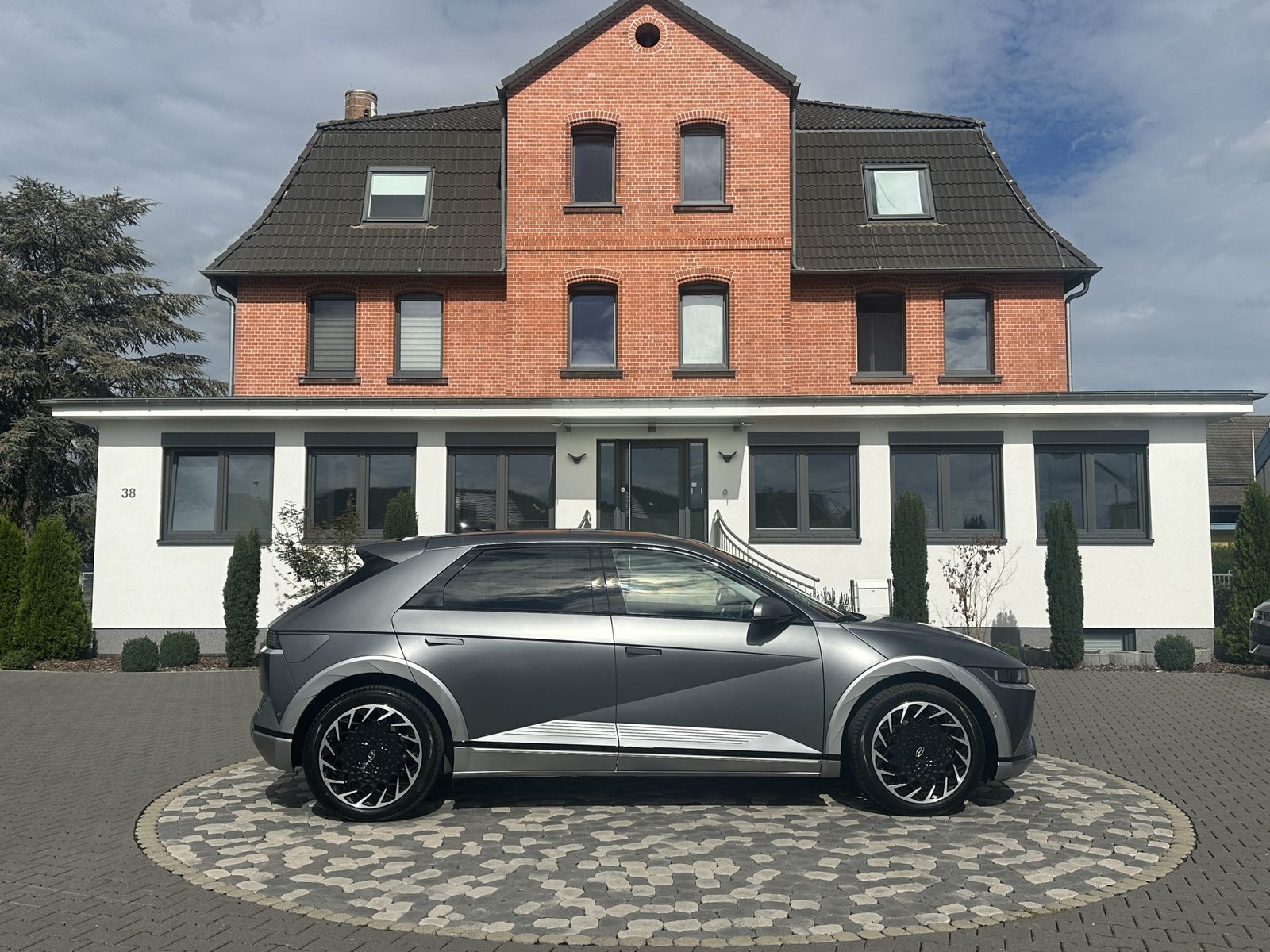 Hyundai Ioniq 5 Uniq 4WD PIXEL HUD SOLAR 360° RELAX 20"