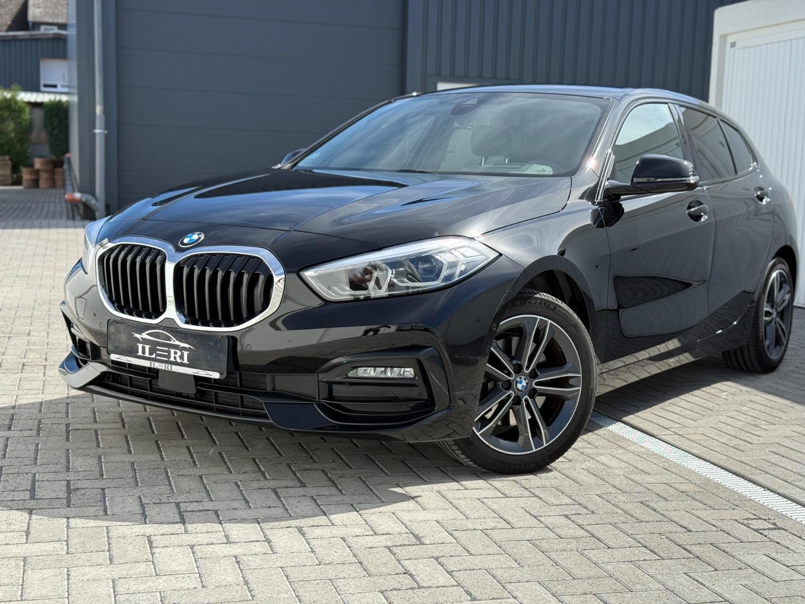 BMW 118 i Sport Line*AMBIENTE*HEAD-UP*KAMERA*LED*