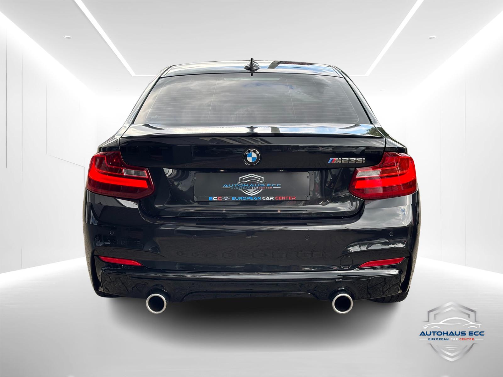 BMW M235i Coupé F22 326 ch BVA – Pack M – Toit ouvrant – Cuir – GPS Professional – 89 000 km