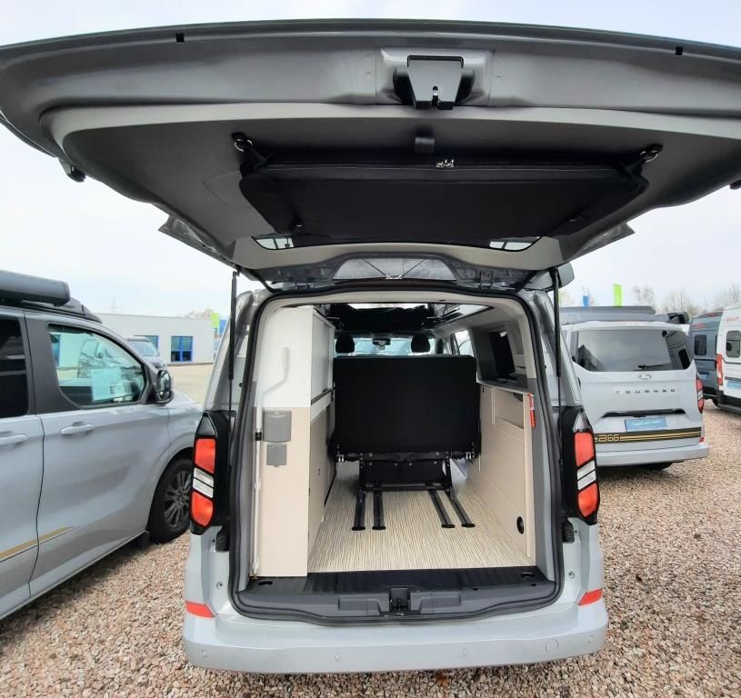 Fahrzeug Übersicht 16 Fahrzeugabbildung Bürstner B66 532 UV Verfügbar 9.090,- € Sparen