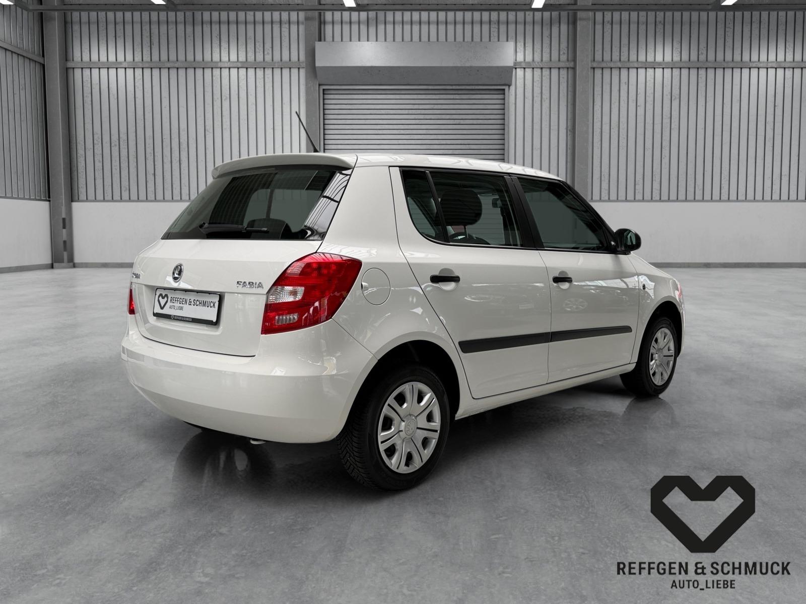 Skoda FABIA ACTIVE KLIMAANLAGE+ALLWETTERBEREIFUNG+TÜV+