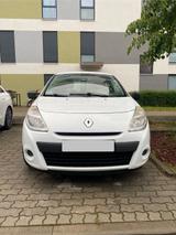 Renault Clio Yahoo! 1.2 16V 75 Yahoo! - Renault Clio mit Benzin-Antrieb: Limousine, Yahoo
