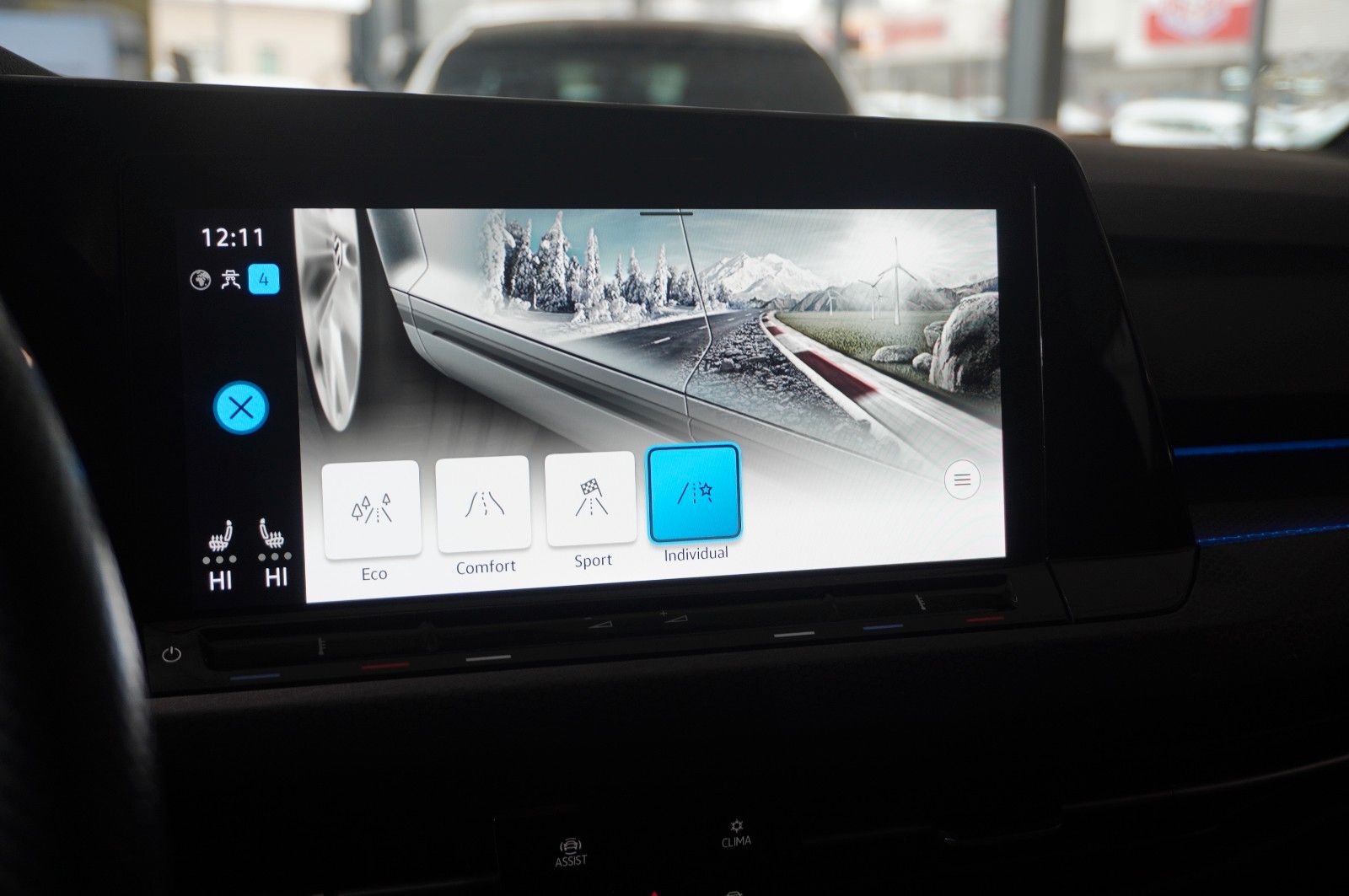 Fahrzeugabbildung Volkswagen Golf VIII Lim. 2.0 TSI GTI DSG NAVI/LED/KAMERA