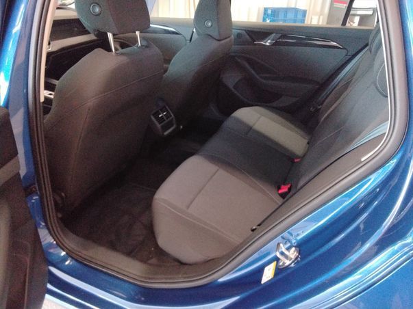 Fahrzeugabbildung Volkswagen Passat Variant eTSI DSG LED CarPlay AID ACC RFK