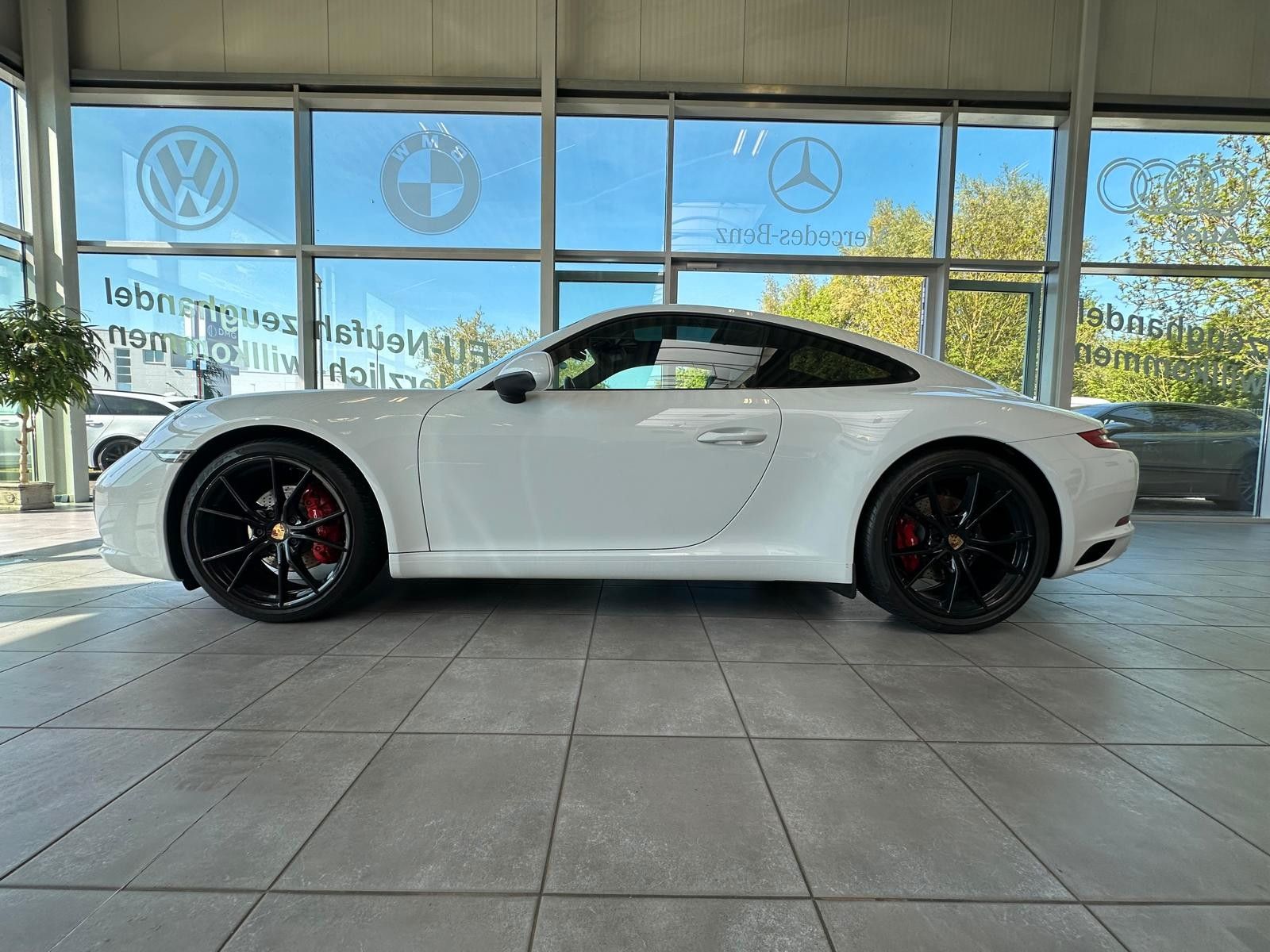 Fahrzeugabbildung Porsche 991/911 Carrera/Großes Glasdach/MWST ausweisbar