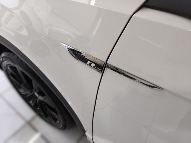 Fahrzeugabbildung Volkswagen T-Roc Cabriolet 1.5 TSI DSG R-Line LEDER LED ACC