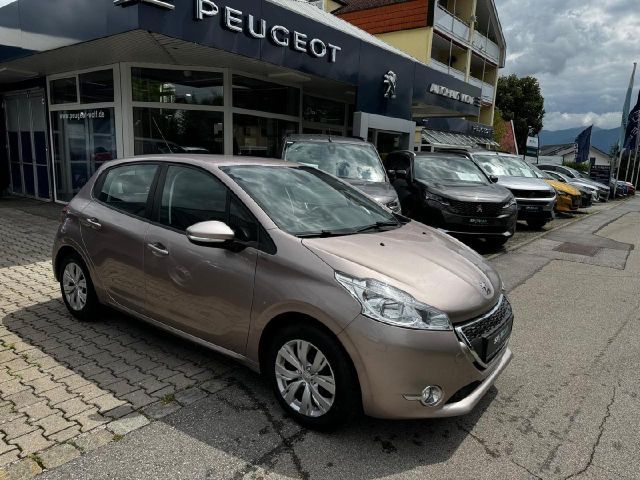 PEUGEOT 208 Active