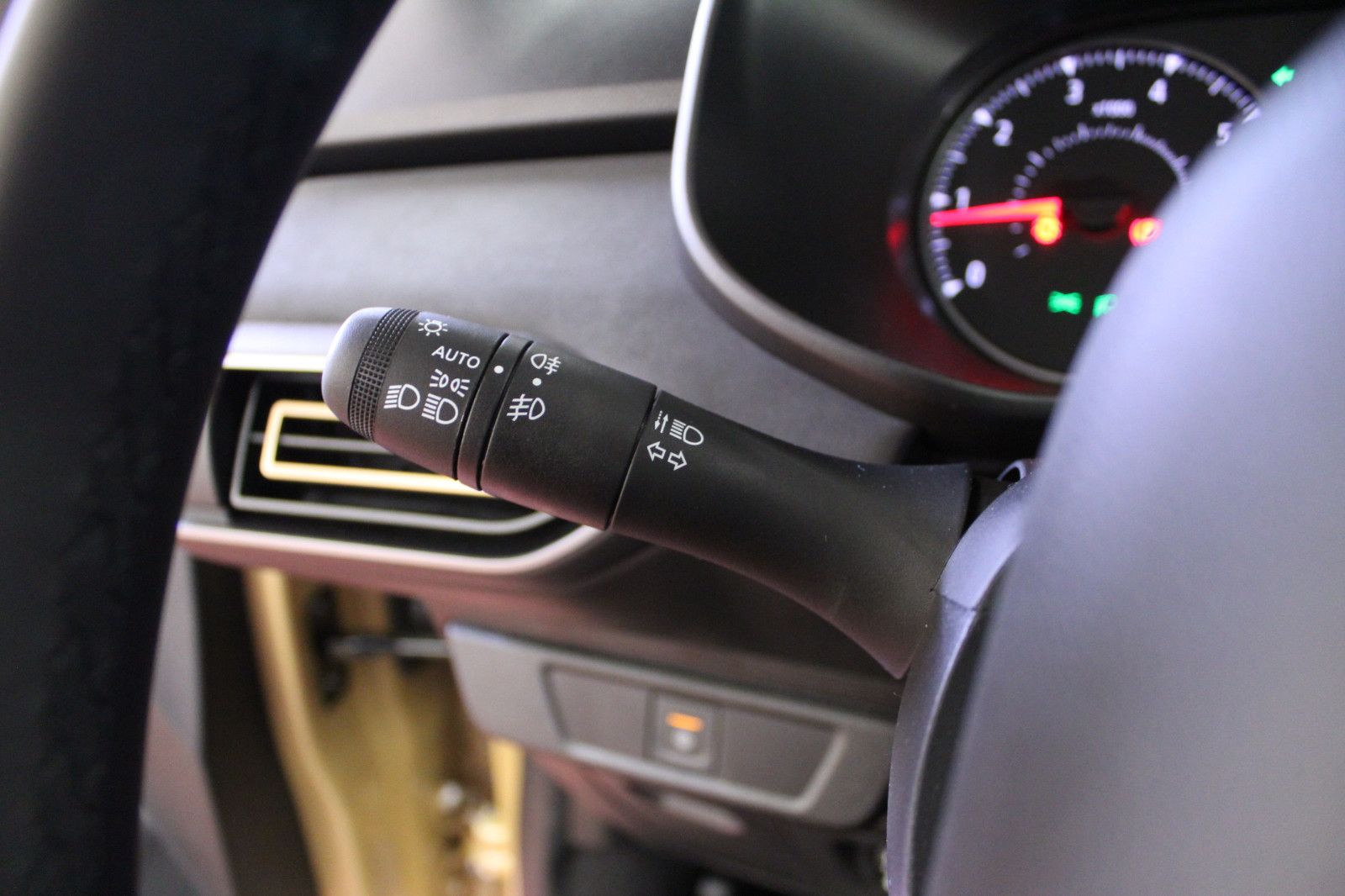 Fahrzeugabbildung Dacia Sandero Stepway TCe 90 auto Extreme*City-Paket*