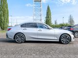 BMW 330e HUD RFK NAVI LED Laser Sound Syst. DAB - BMW 330 in Köln