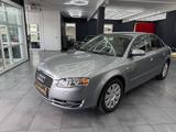 Audi A4 Lim. 2.7 TDI Automatik *Xenon *Klima *PDC*SHZ - Audi A4 aus 2006: TDI