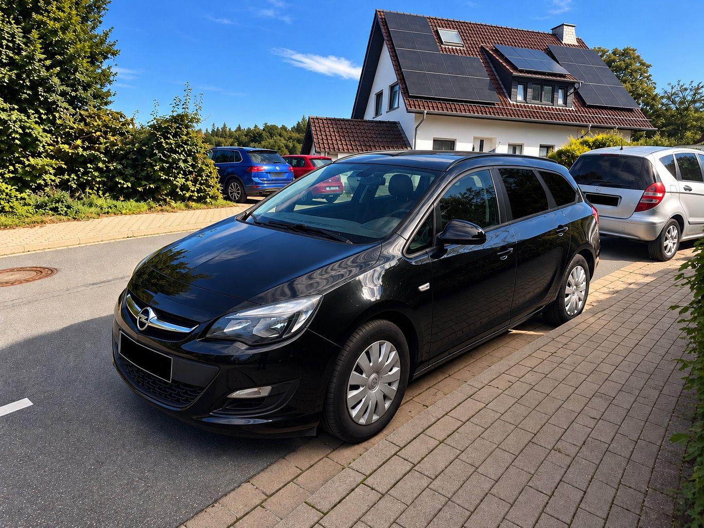Opel Astra 2015 — photo 9