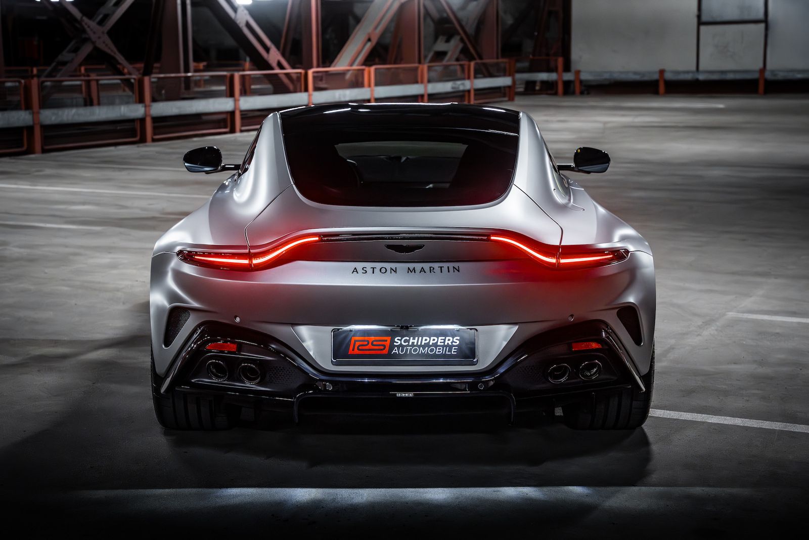 Fahrzeugabbildung Aston Martin V8 Vantage BOWERS&WILKINS|TRAUMAUTO|MY25