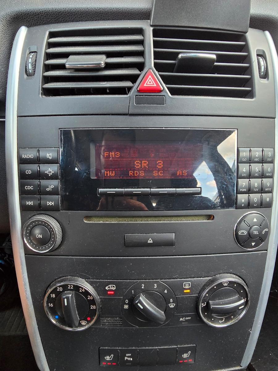 Mercedes-Benz B170 2005 — photo 12