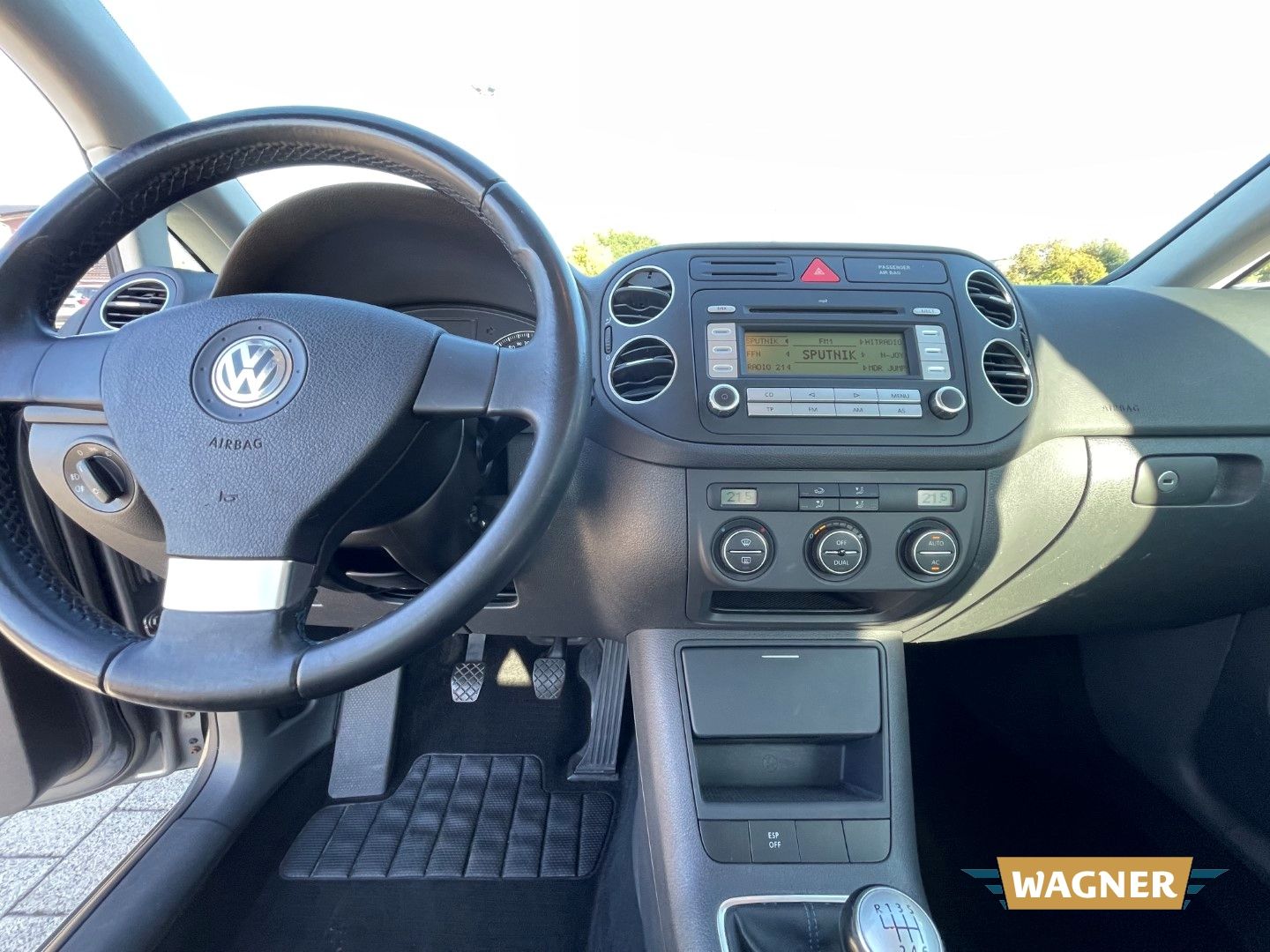 Fahrzeugabbildung Volkswagen Golf Plus V Tour Tempomat Klimaautomatik