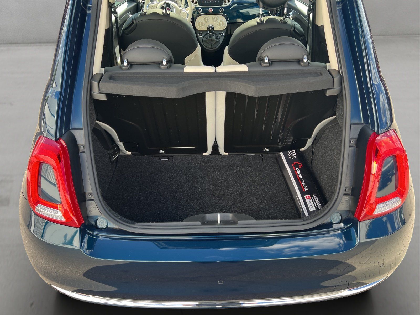 Fahrzeugabbildung Fiat 500 1.0 MHD DolceVita PANO/PDC/KLIMA/TEMPOMAT/