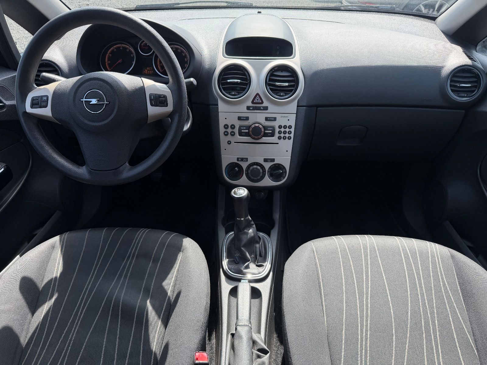OPEL Corsa D 1.2 KLIMA/PDC/TEMPOMAT/TÜV NEU – Foto 14