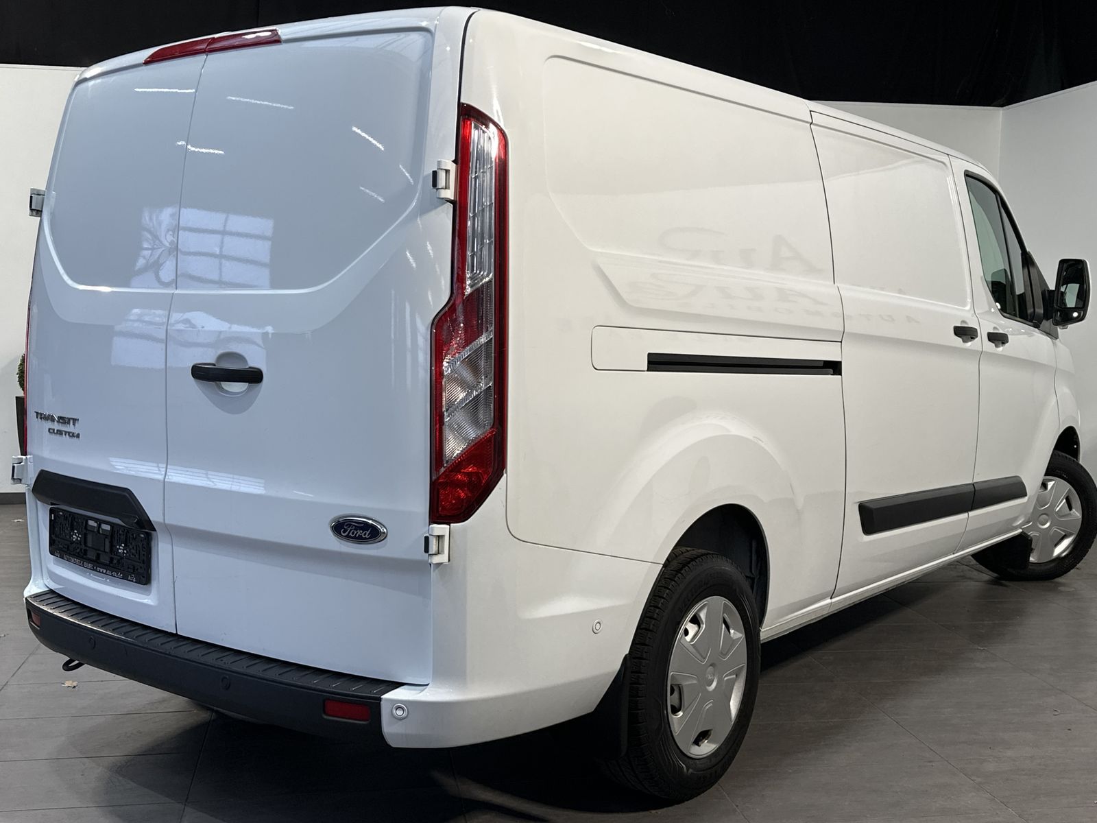 Fahrzeugabbildung Ford Transit Custom 300 L2H1 KAMERA+SICHT-PAKET+PP