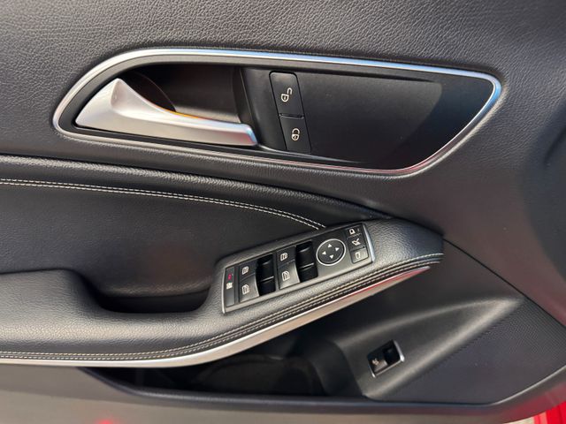 MYAUTOCENTER – Gebraucht- und Jahreswagen mit Werkstattservice in Pfaffenhofen Mercedes-Benz CLA Shooting Brake CLA 180 *AMG*Navi*AHK*