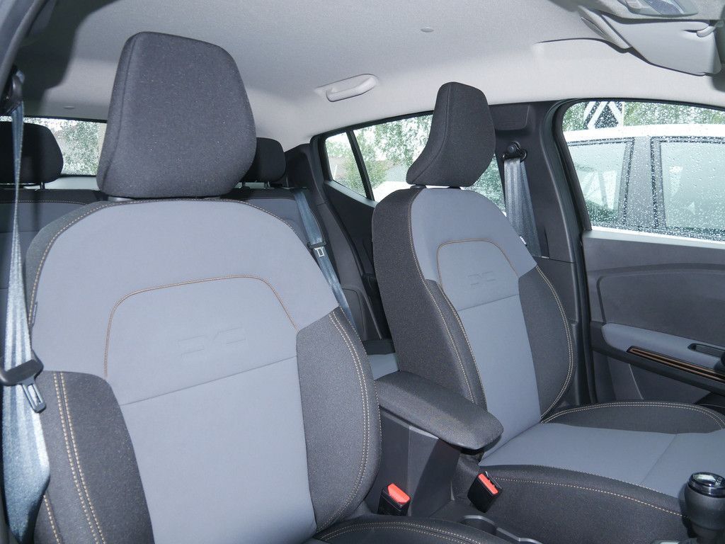 Fahrzeugabbildung Dacia Sandero Stepway Extreme TCe 110